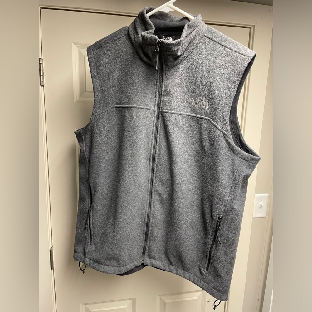 North Face vest. Size L. Excellent condition
